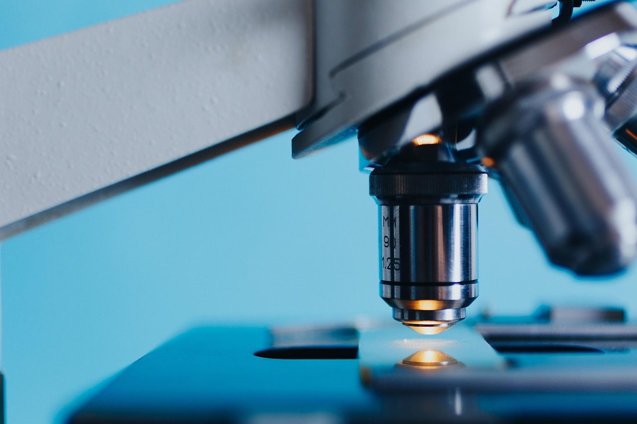 Biomagnétisme contre les micro-organismes responsable de cancers